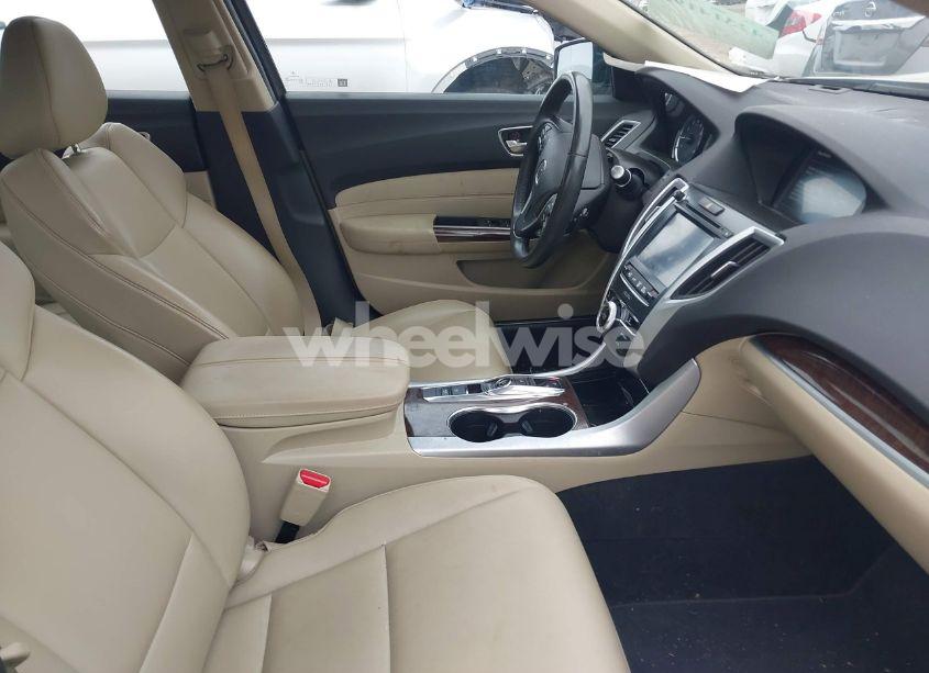Photo 5 of 2018 Acura Tlx (VIN 19UUB2F32JA010602)