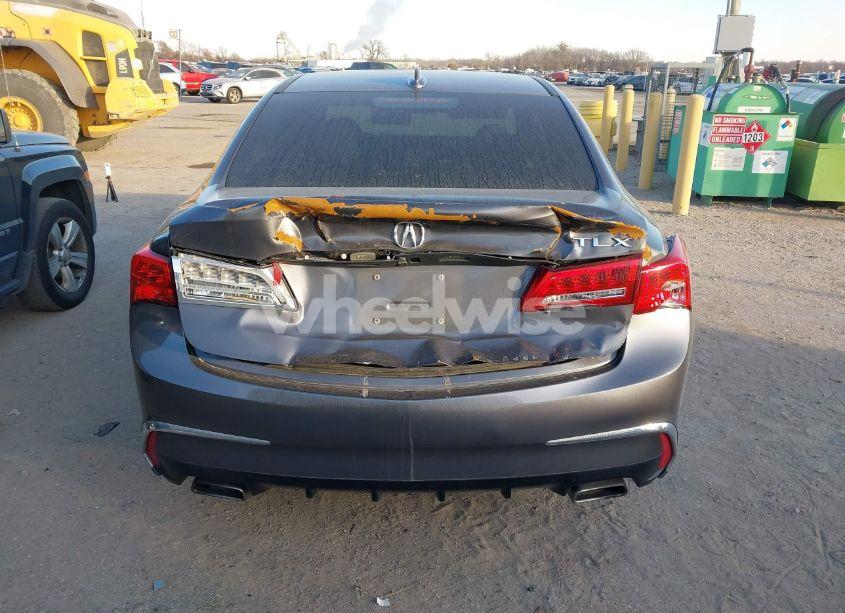Photo 16 of 2018 Acura Tlx (VIN 19UUB2F34JA008883)