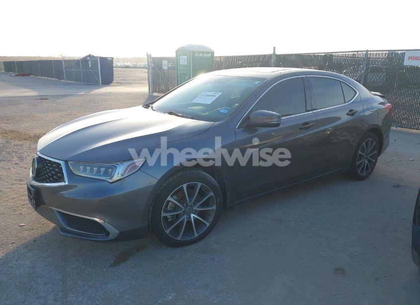 Photo 2 of 2018 Acura Tlx (VIN 19UUB2F34JA008883)