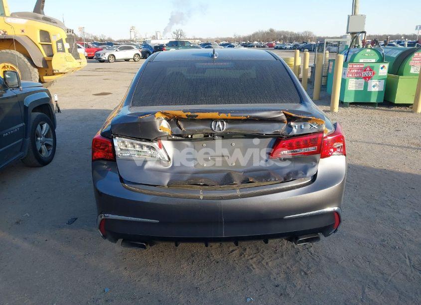 Photo 6 of 2018 Acura Tlx (VIN 19UUB2F34JA008883)