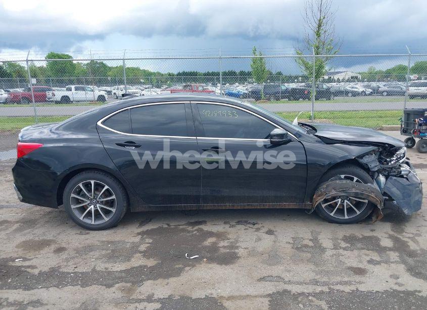 Photo 12 of 2018 Acura Tlx (VIN 19UUB2F35JA009413)
