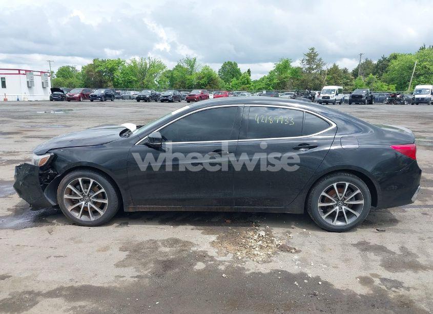 Photo 13 of 2018 Acura Tlx (VIN 19UUB2F35JA009413)