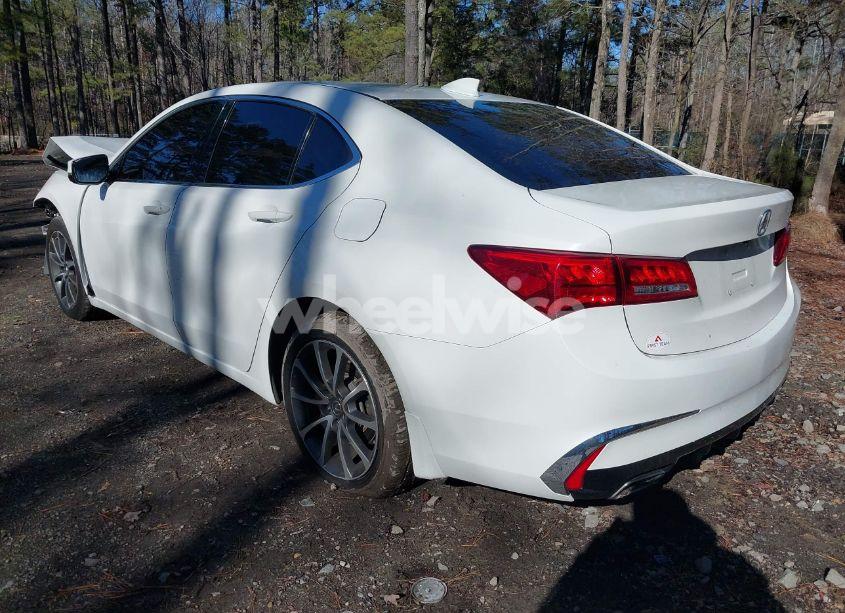 Photo 3 of 2018 Acura Tlx (VIN 19UUB2F39JA000973)