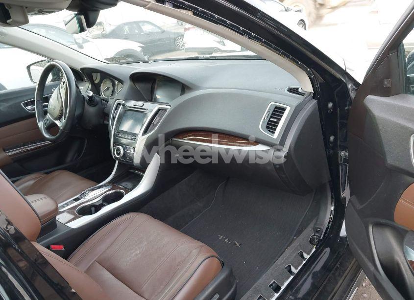 Photo 5 of 2018 Acura Tlx TECH PKG (VIN 19UUB2F52JA007703)