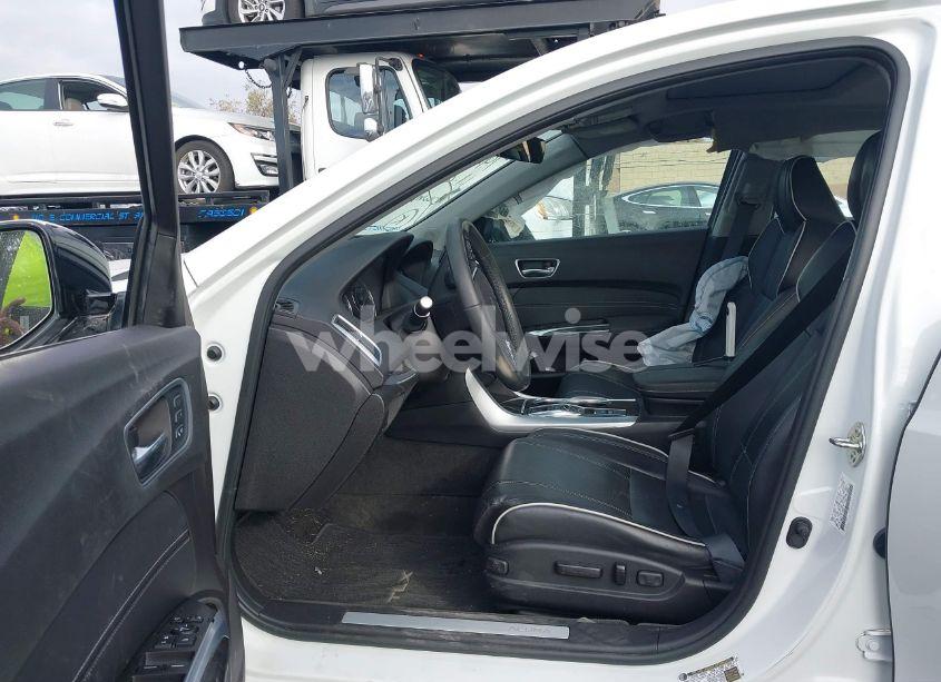 Photo 5 of 2018 Acura Tlx ADVANCE PKG (VIN 19UUB2F75JA002609)