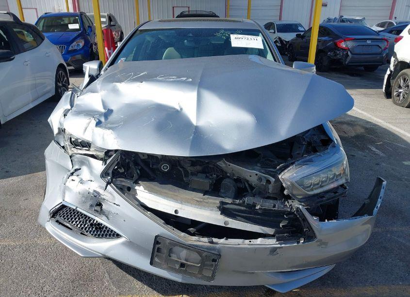 Photo 12 of 2018 Acura Tlx (VIN 19UUB3F39JA000865)