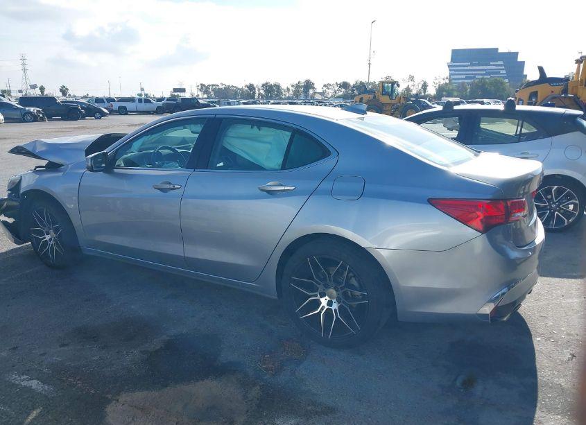 Photo 14 of 2018 Acura Tlx (VIN 19UUB3F39JA000865)