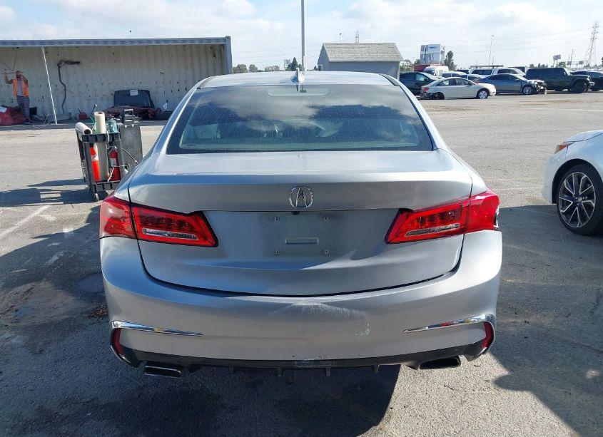 Photo 16 of 2018 Acura Tlx (VIN 19UUB3F39JA000865)