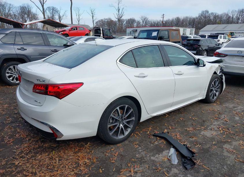 Photo 4 of 2018 Acura Tlx TECH PKG (VIN 19UUB3F51JA004748)