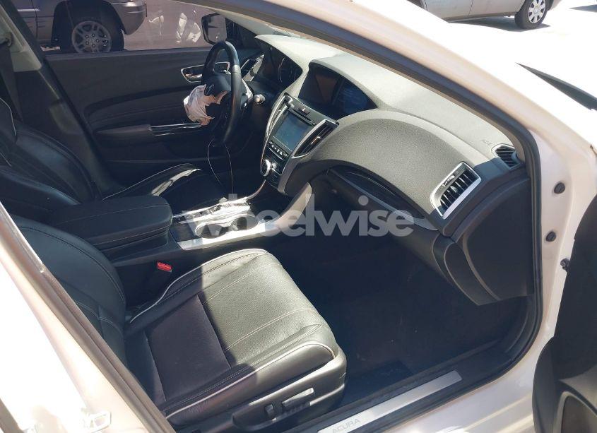 Photo 5 of 2018 Acura Tlx TECH PKG (VIN 19UUB3F59JA000947)