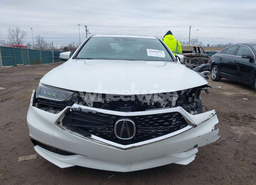 Photo 13 of 2018 Acura Tlx TECH PKG (VIN 19UUB3F5XJA003047)