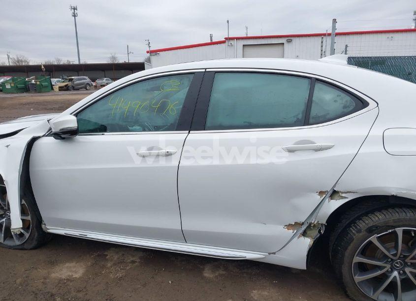 Photo 15 of 2018 Acura Tlx TECH PKG (VIN 19UUB3F5XJA003047)