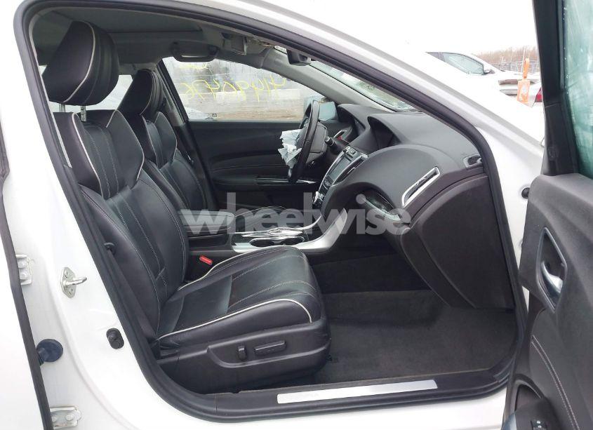 Photo 5 of 2018 Acura Tlx TECH PKG (VIN 19UUB3F5XJA003047)