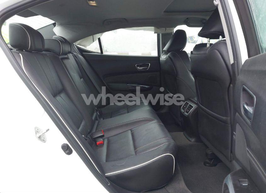 Photo 8 of 2018 Acura Tlx TECH PKG (VIN 19UUB3F5XJA003047)