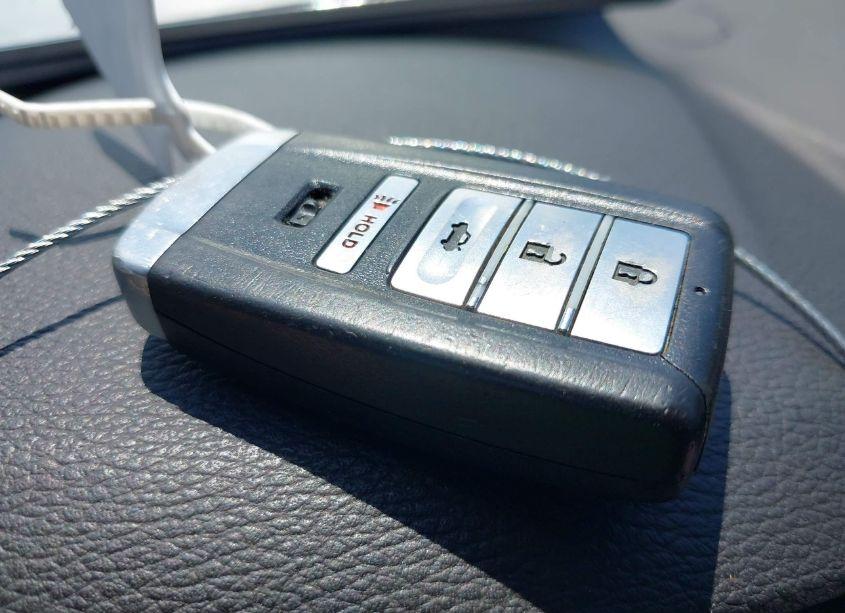 Photo 11 of 2018 Acura Tlx (VIN 19UUB3F60JA002028)