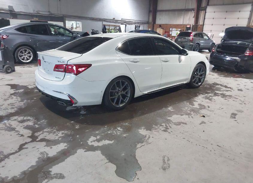 Photo 4 of 2018 Acura Tlx ADVANCE PKG (VIN 19UUB3F73JA001142)