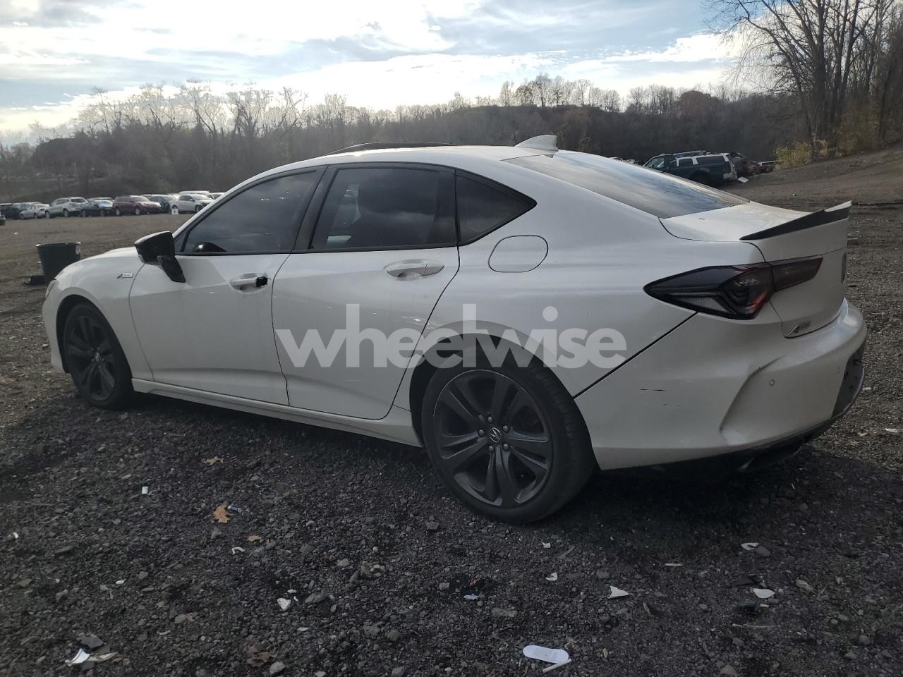 Photo 2 of 2022 ACURA TLX TECH A N/A (VIN 19UUB6F56NA002906)