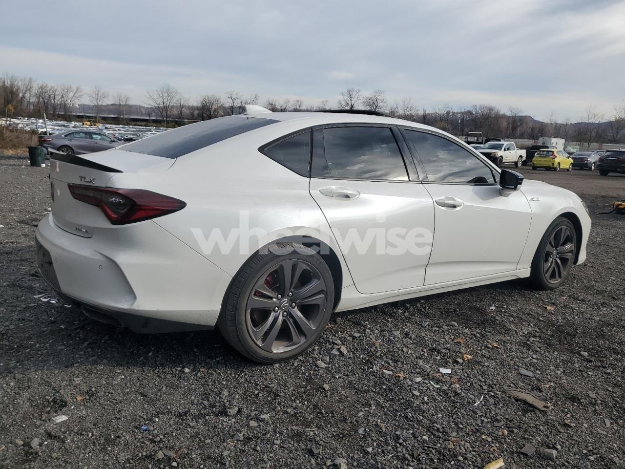 Photo 3 of 2022 ACURA TLX TECH A N/A (VIN 19UUB6F56NA002906)