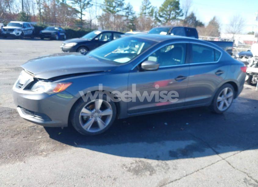 Photo 2 of 2014 Acura Ilx 2.0L (VIN 19VDE1F30EE008777)