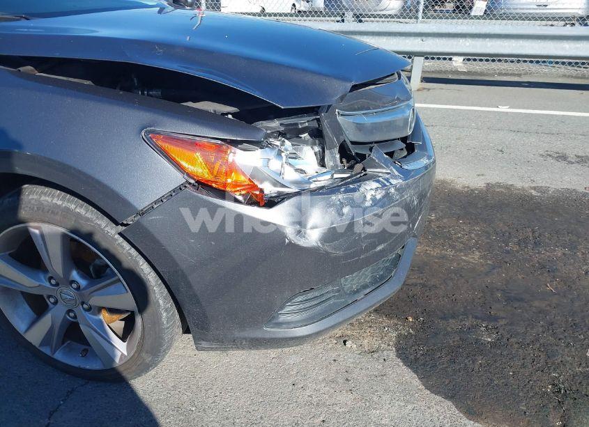 Photo 6 of 2014 Acura Ilx 2.0L (VIN 19VDE1F30EE008777)