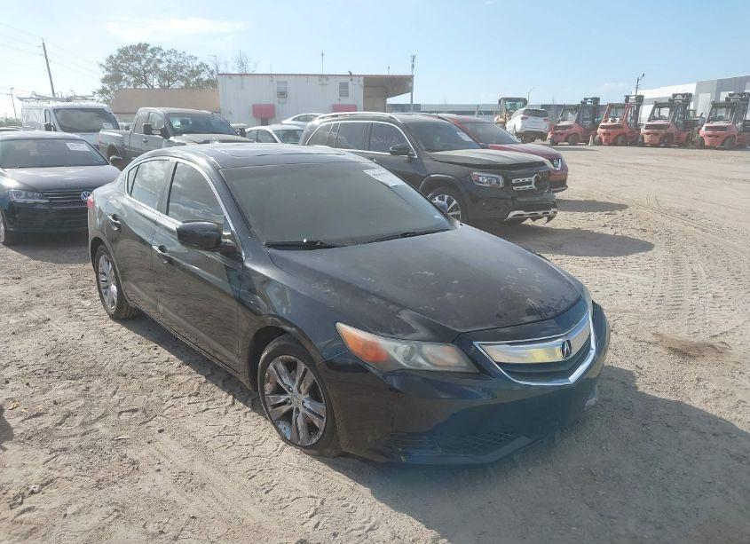 2013 Acura Ilx 2.0L (VIN 19VDE1F31DE018085) main photo