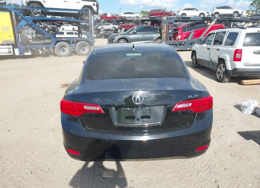 Photo 16 of 2013 Acura Ilx 2.0L (VIN 19VDE1F31DE018085)