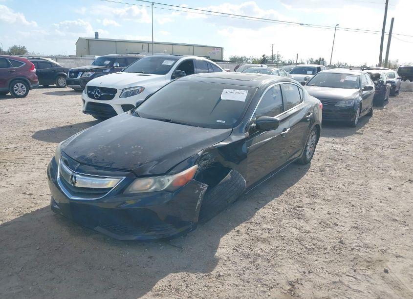 Photo 2 of 2013 Acura Ilx 2.0L (VIN 19VDE1F31DE018085)