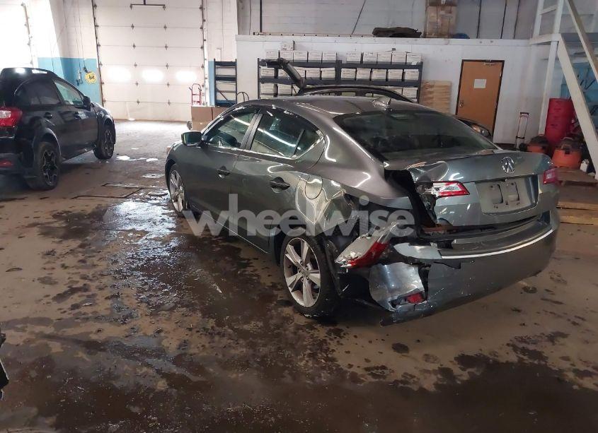 Photo 3 of 2014 Acura Ilx 2.0L (VIN 19VDE1F31EE003037)
