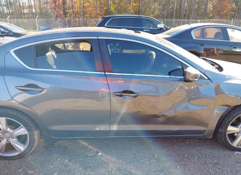 Photo 13 of 2014 Acura Ilx 2.0L (VIN 19VDE1F32EE011163)