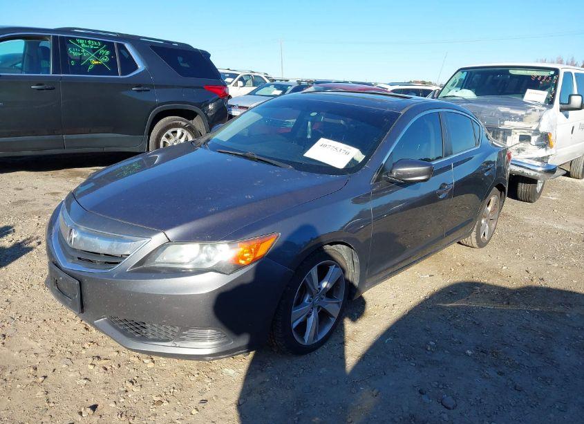 Photo 2 of 2014 Acura Ilx 2.0L (VIN 19VDE1F32EE011163)