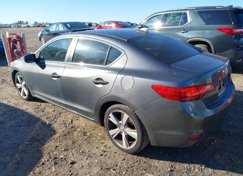 Photo 3 of 2014 Acura Ilx 2.0L (VIN 19VDE1F32EE011163)