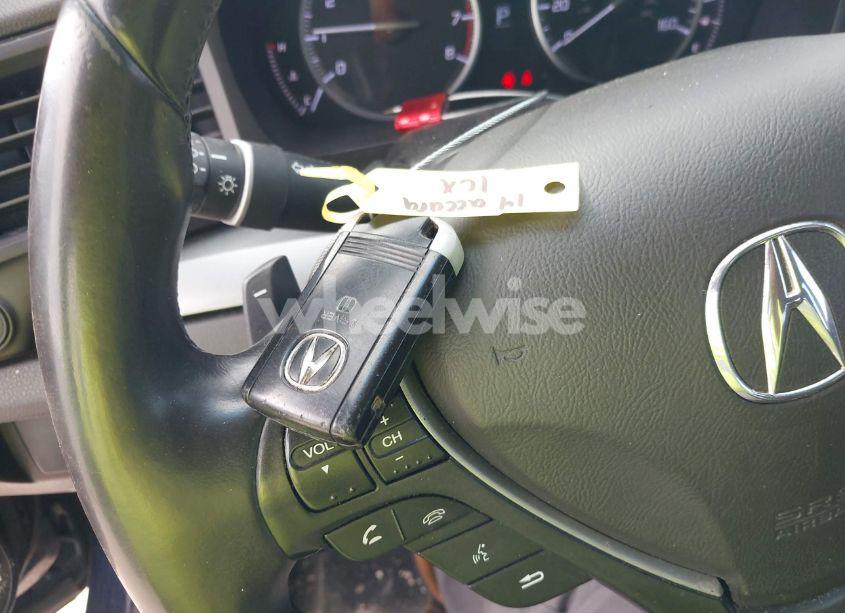 Photo 11 of 2014 Acura Ilx 2.0L (VIN 19VDE1F33EE004402)