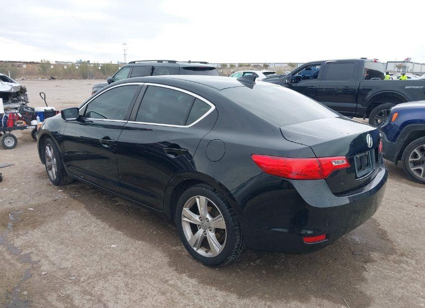Photo 3 of 2014 Acura Ilx 2.0L (VIN 19VDE1F33EE014380)