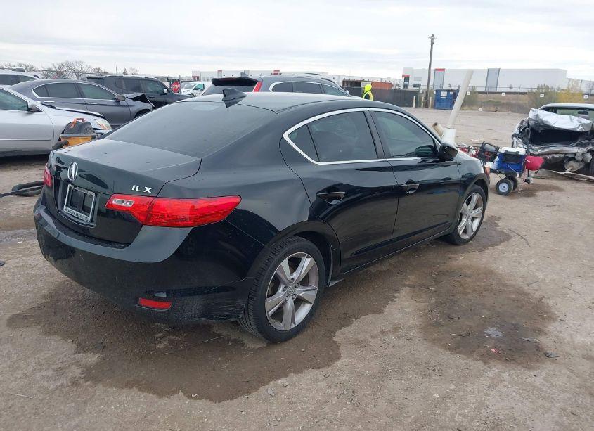 Photo 4 of 2014 Acura Ilx 2.0L (VIN 19VDE1F33EE014380)