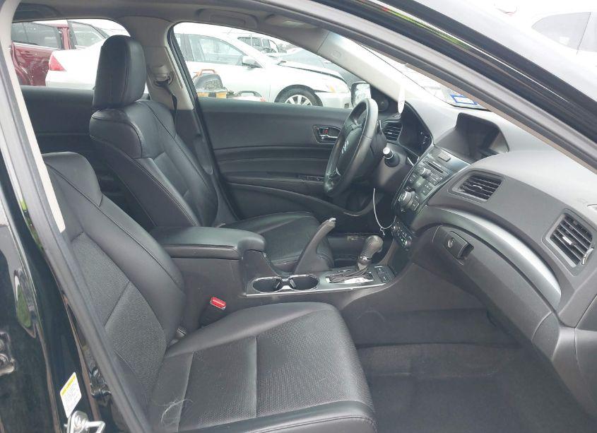 Photo 5 of 2014 Acura Ilx 2.0L (VIN 19VDE1F33EE014380)