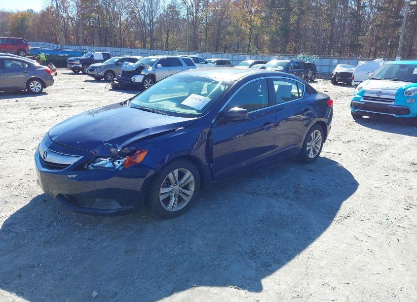 Photo 2 of 2013 Acura Ilx 2.0L (VIN 19VDE1F35DE014976)