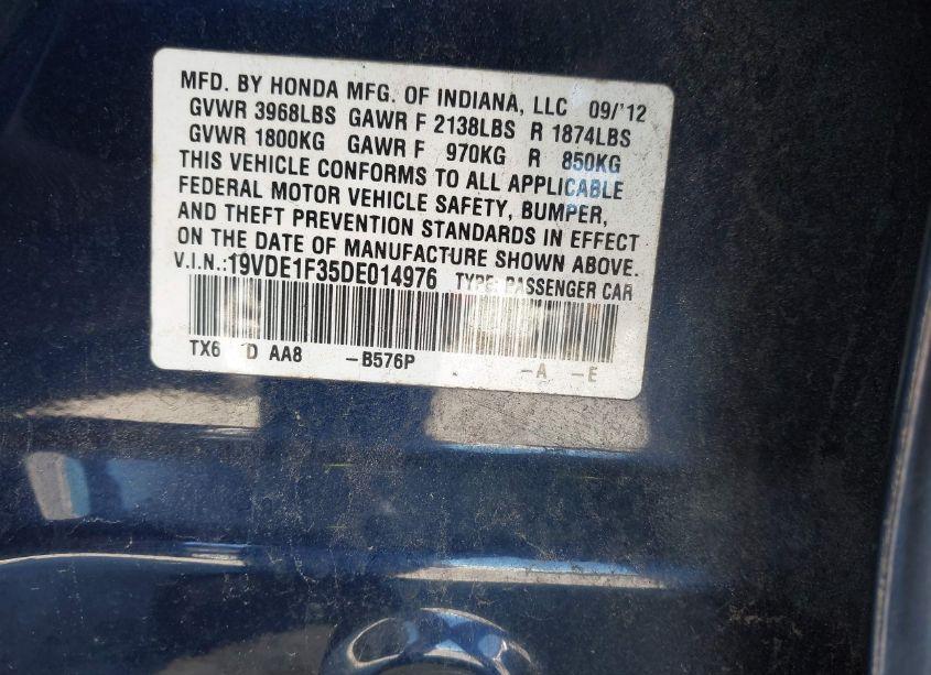 Photo 9 of 2013 Acura Ilx 2.0L (VIN 19VDE1F35DE014976)