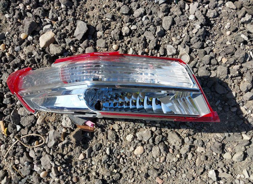 Photo 12 of 2014 Acura Ilx 2.0L (VIN 19VDE1F35EE012954)