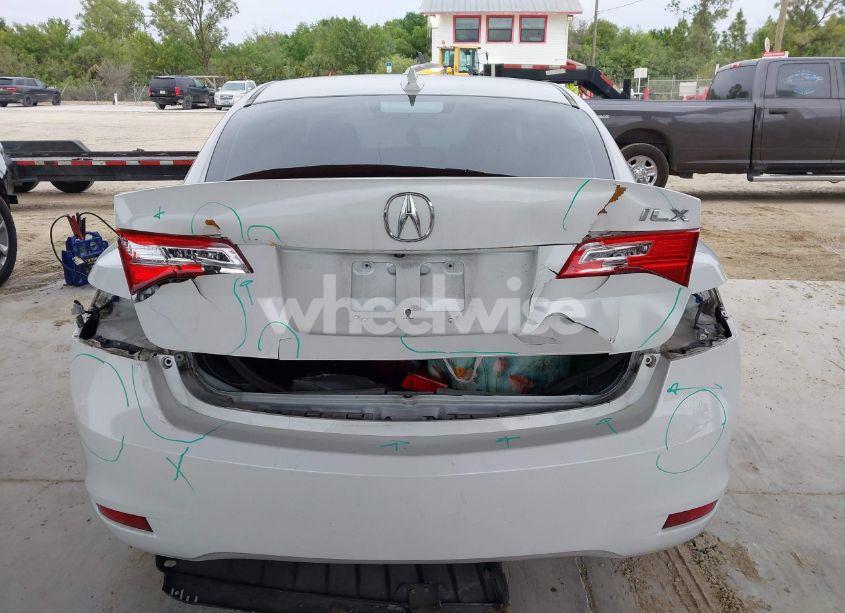 Photo 6 of 2014 Acura Ilx 2.0L (VIN 19VDE1F35EE013862)