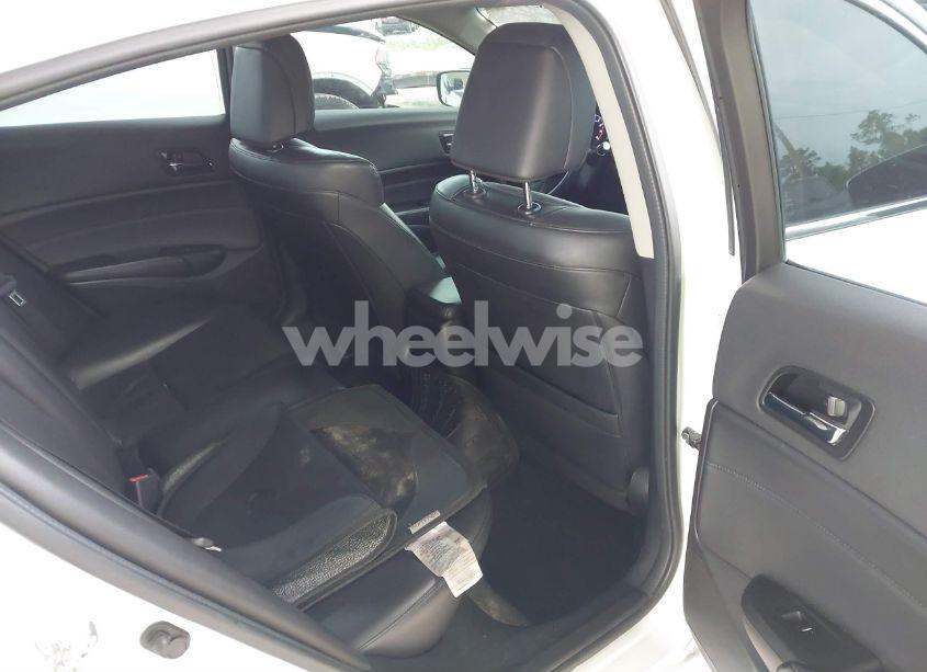 Photo 8 of 2014 Acura Ilx 2.0L (VIN 19VDE1F35EE013862)