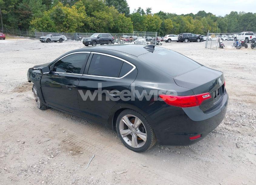 Photo 3 of 2014 Acura Ilx 2.0L (VIN 19VDE1F38EE001060)