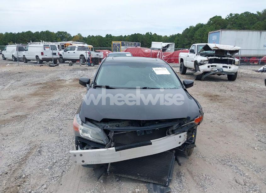 Photo 6 of 2014 Acura Ilx 2.0L (VIN 19VDE1F38EE001060)