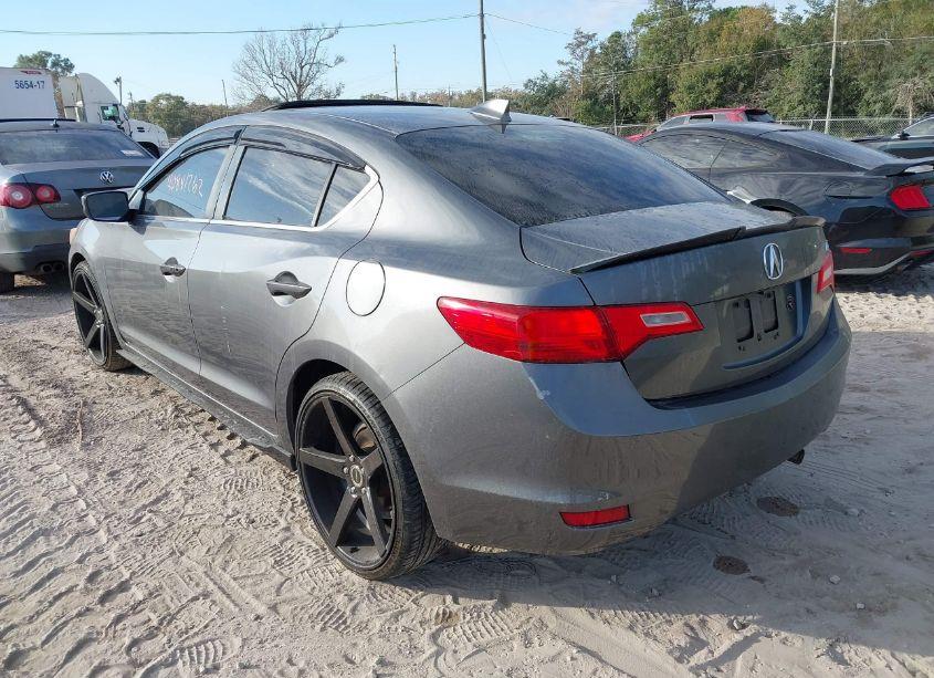 Photo 3 of 2014 Acura Ilx 2.0L (VIN 19VDE1F38EE002550)