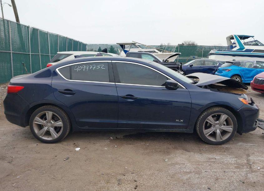 Photo 13 of 2014 Acura Ilx 2.0L (VIN 19VDE1F38EE008462)