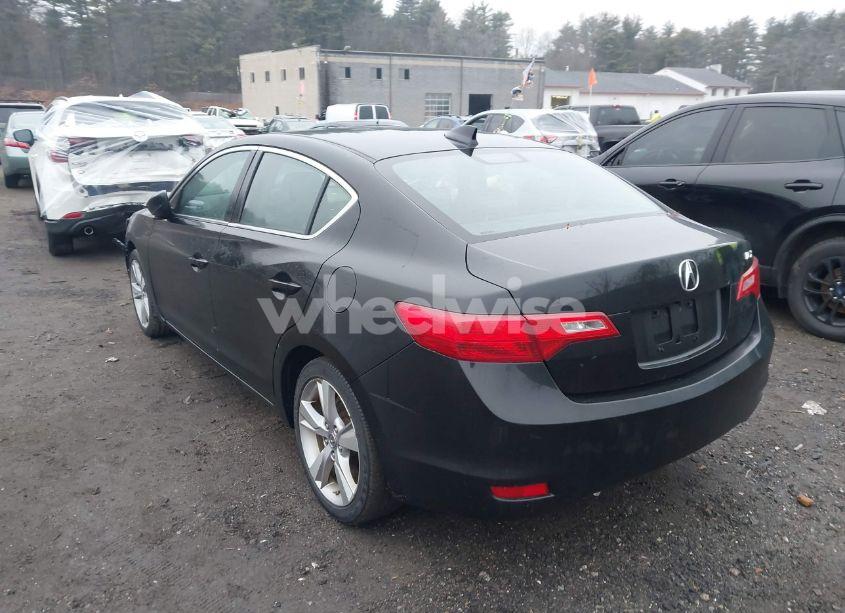Photo 3 of 2014 Acura Ilx 2.0L (VIN 19VDE1F38EE014293)