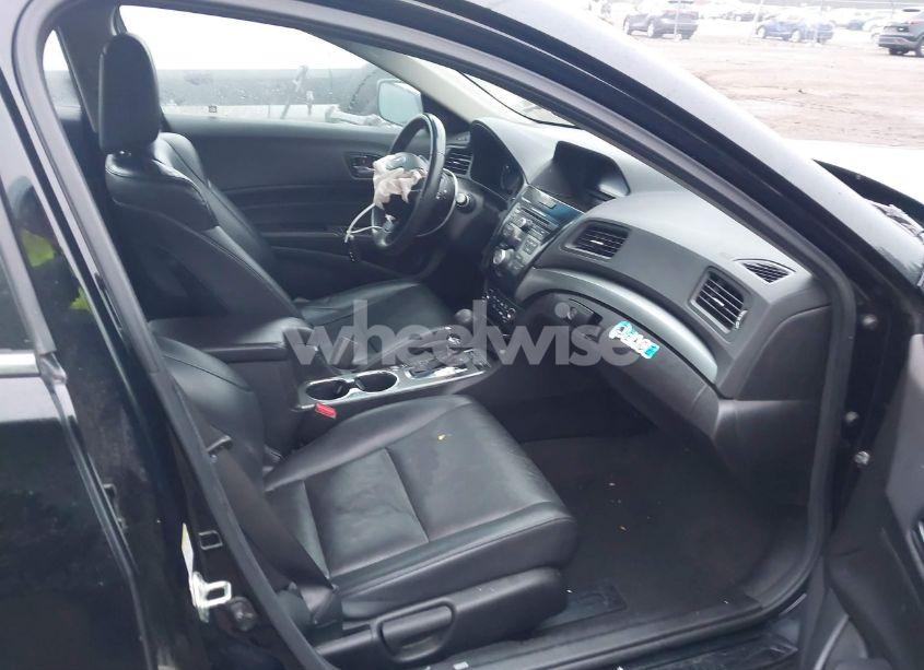 Photo 5 of 2014 Acura Ilx 2.0L (VIN 19VDE1F38EE014293)