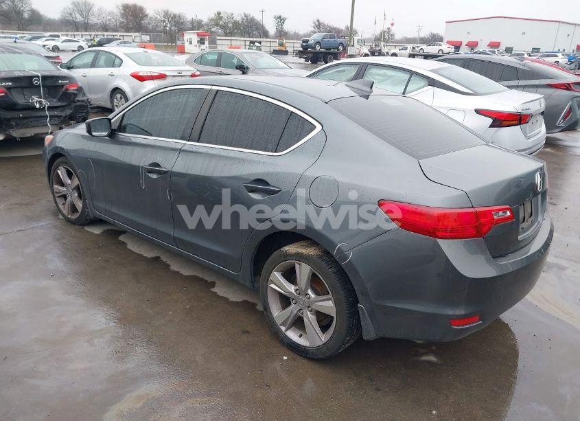 Photo 3 of 2014 Acura Ilx 2.0L (VIN 19VDE1F51EE008840)