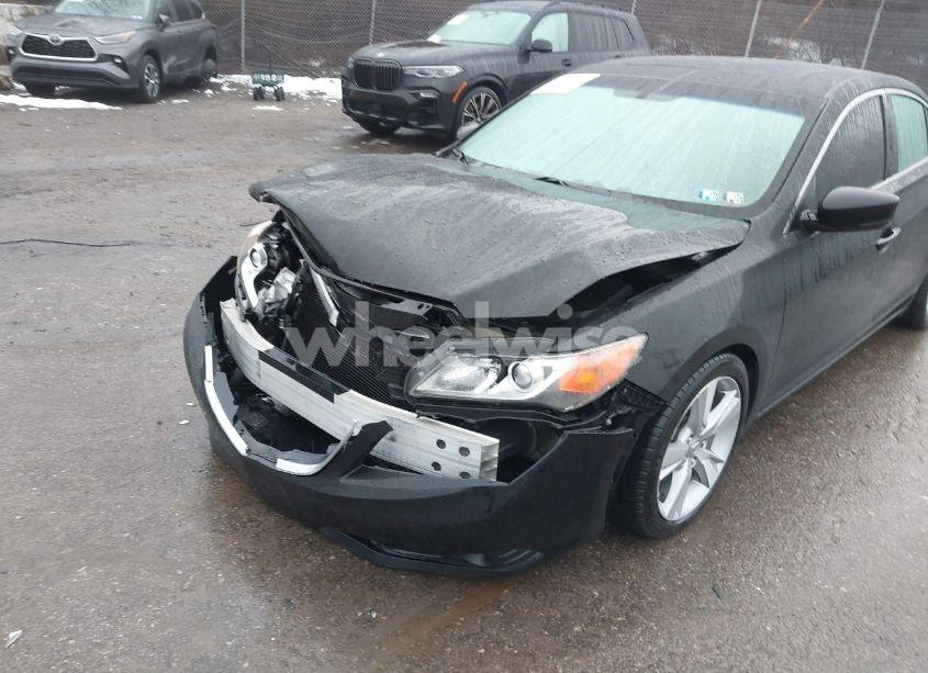 Photo 17 of 2013 Acura Ilx 2.0L (VIN 19VDE1F55DE013702)