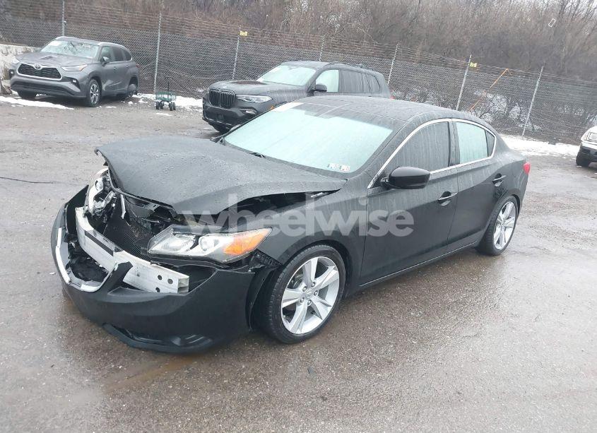Photo 2 of 2013 Acura Ilx 2.0L (VIN 19VDE1F55DE013702)