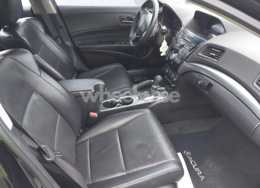 Photo 5 of 2013 Acura Ilx 2.0L (VIN 19VDE1F55DE013702)